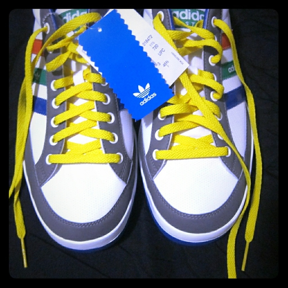 🔖 TODAY'S SALE 🔖 Adidas Natase's. Size 12